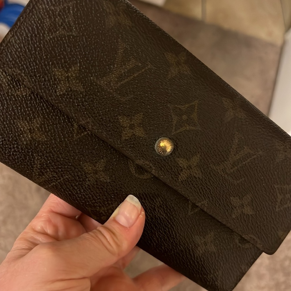 Authentic Louis Vuitton canvas/leather Monogram wallet